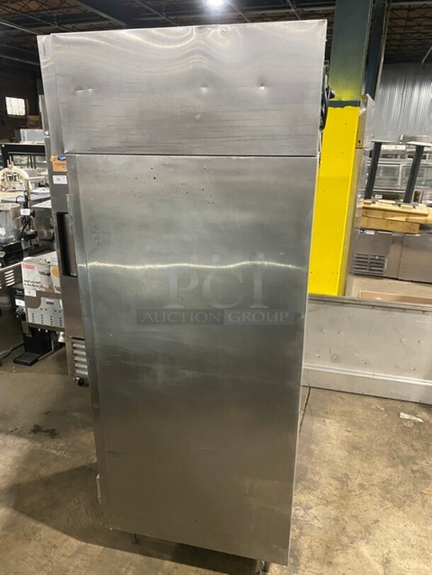 Victory Commercial Single Door Reach In Freezer! All Stainless Steel! On Legs! Model: FS1DS7EW SN: E0268310! 115V 60HZ 1 Phase! - Image 4 of 8