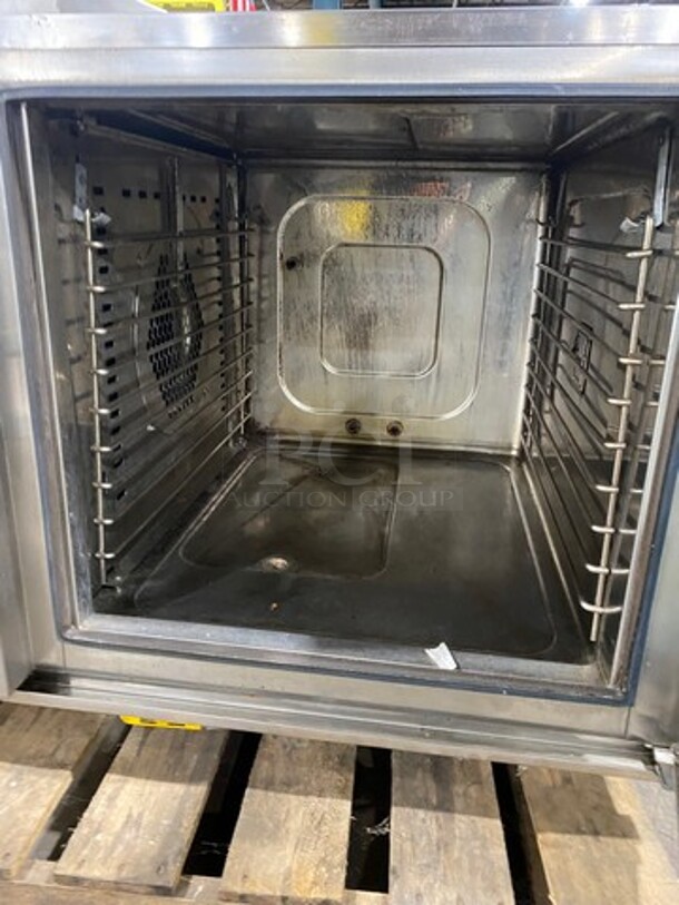 Alto Shaam Natural Gas Powered Combi Oven! With View Through Door! All Stainless Steel! On Legs! Model: 714ESGS SN: 10325281016 - Image 5 of 10