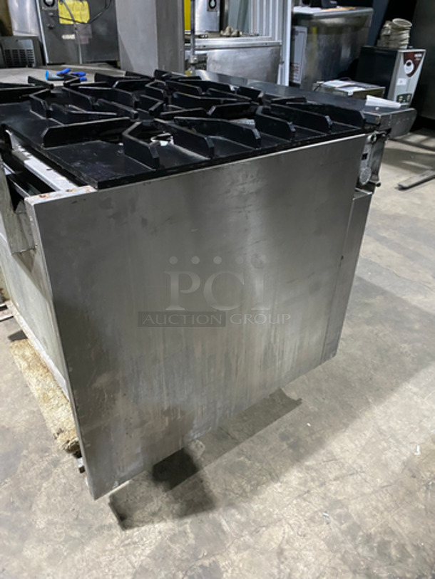 Jade Range Wide Body Natural Gas Powered Heavy Duty Commercial 4 Burner Range! With Full Size Oven Underneath! With Metal Oven Racks! All Stainless Steel! - Image 4 of 10