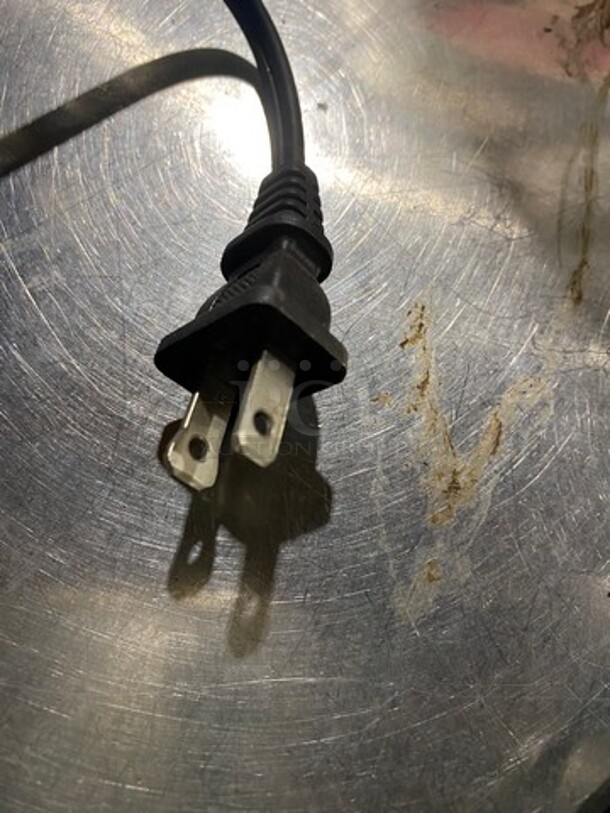 Helman Group Stainless Steel Countertop Chocolate Fondue Fountain! Model: CFF900 SN: 2805 120V  - Image 6 of 6