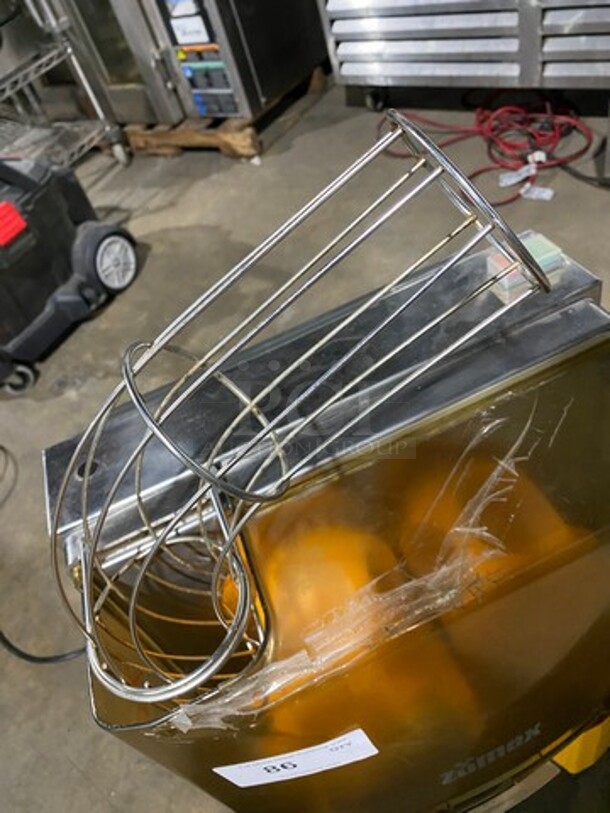 Zumex Commercial Countertop Automatic Orange Juicer! All Stainless Steel! Model: ZUMEXESSENTIAL SN: 344883 115V - Image 8 of 10