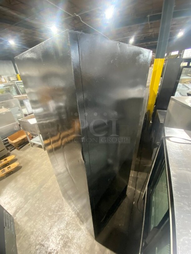 Beverage Air Commercial Single Door Reach In Cooler Merchandiser! With Poly Coated Racks! Model MT27 Serial 6465275! 115V 1Phase! - Image 4 of 8