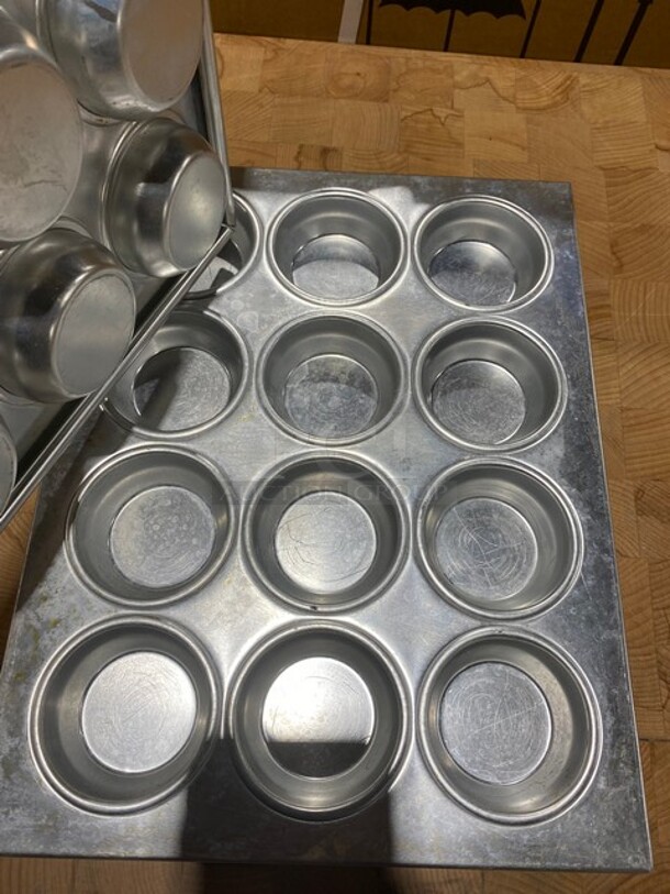 NEW! All Stainless Steel Cup Cake Baking Pan! 4x Your Bid! - Image 4 of 5