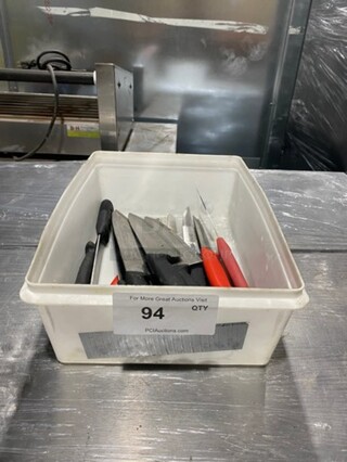 ALL ONE MONEY! Assorted Size And Style Kitchen Knives!