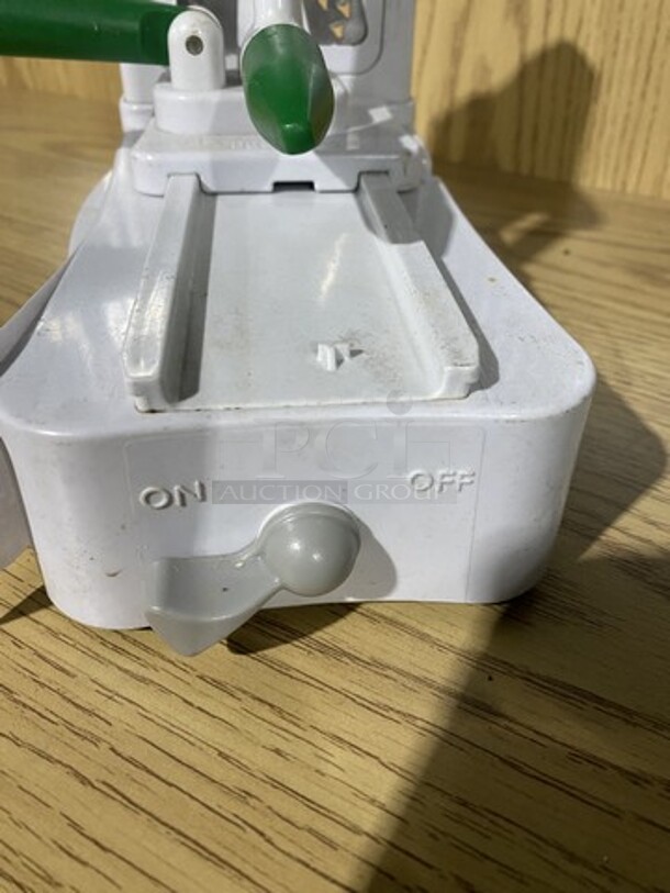 Ribbon Cut! Food Grater!  - Image 3 of 7