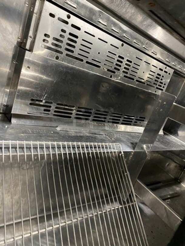 NICE! Turbo Air Commercial Refrigerated Mega Top Sandwich Prep Table! With 2 Drawer And Single Door Storage Space Underneath! All Stainless Steel! On Casters! Model: TST60SDD2 115V 60HZ 1 Phase - Image 6 of 9
