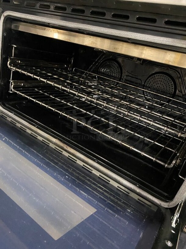 SWEET! Zline Gas Powered 6 Burner Stove! With Oven Underneath! Stainless Steel! MODEL RG36 SN:20052990055 120V  - Image 6 of 10