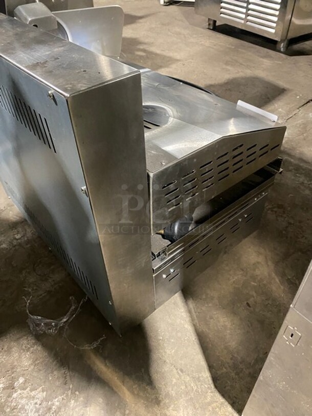 Avantco Stainless Steel 23" Commercial Countertop Electric Powered Salamander! MODEL 177SAL17M SN:CK220762R557 208/240V 1PH - Image 4 of 9