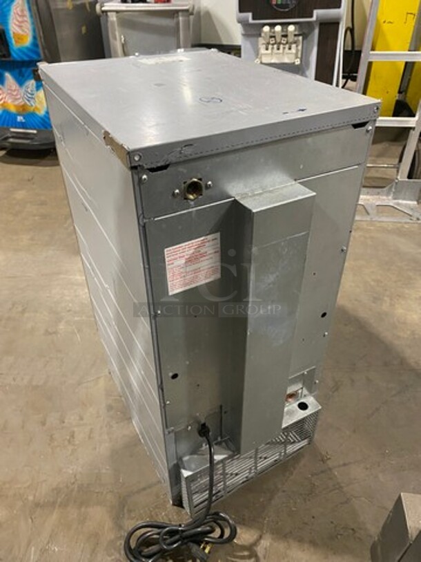 COOL! Hoshizaki Commercial Ice Maker Machine! Stainless Steel Body! Model: C101BAHAD SN: G14906G 115/120V 60HZ 1 Phase - Image 4 of 8