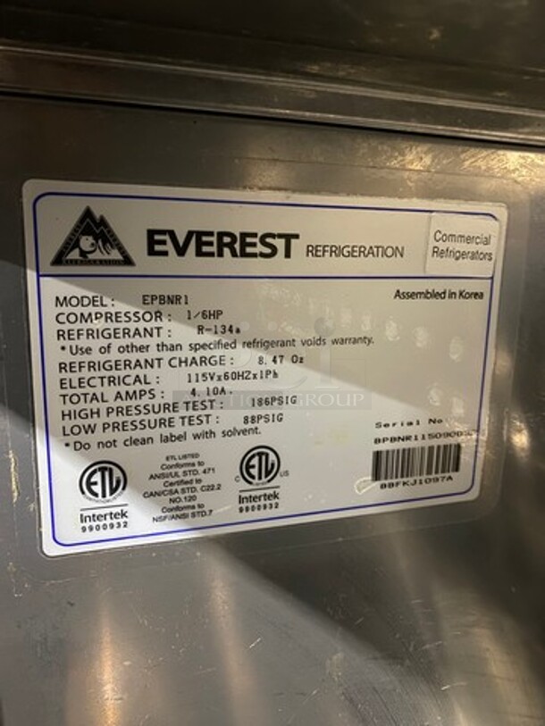 Everest EPBNR1 Stainless Steel Commercial Sandwich Salad Prep Table Bain Marie! On Commercial Casters! MODEL EPBNR1 SN: BPBNR115090032 115 Volts, 1 Phase. - Image 7 of 10