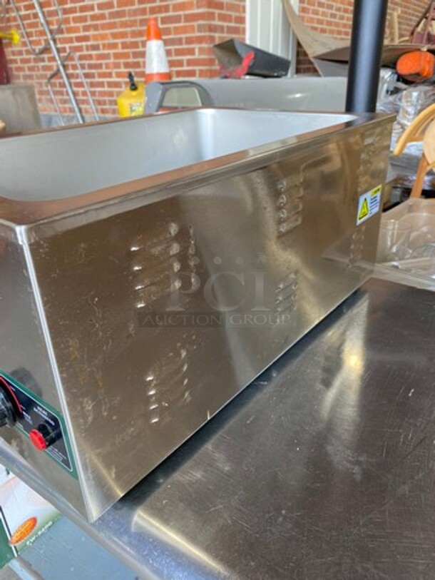 Winco Commercial Countertop Single Well Food Warmer! All Stainless Steel! Model: FWS600 SN: FWS60010014895 120V - Image 3 of 8