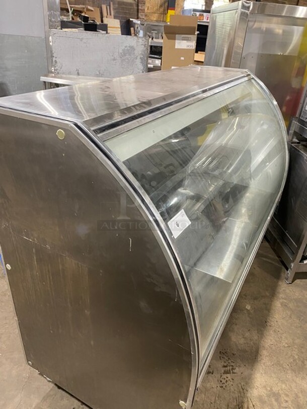 Leader Commercial Refrigerated Bakery/Deli Case! With Curved Front Glass! With Sliding Rear Access Doors! All Stainless Steel Body! Model:RHDL72 SN:PT10M1682A 115V 60HZ 1 Phase - Image 9 of 9