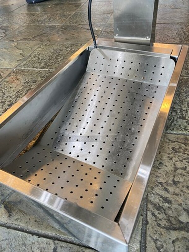 LATE MODEL! 2021 Vevor Commercial Countertop French Fry Warmer/ Dump Station! All Stainless Steel! WORKING WHEN REMOVED! Model: HCW620 - Image 6 of 8