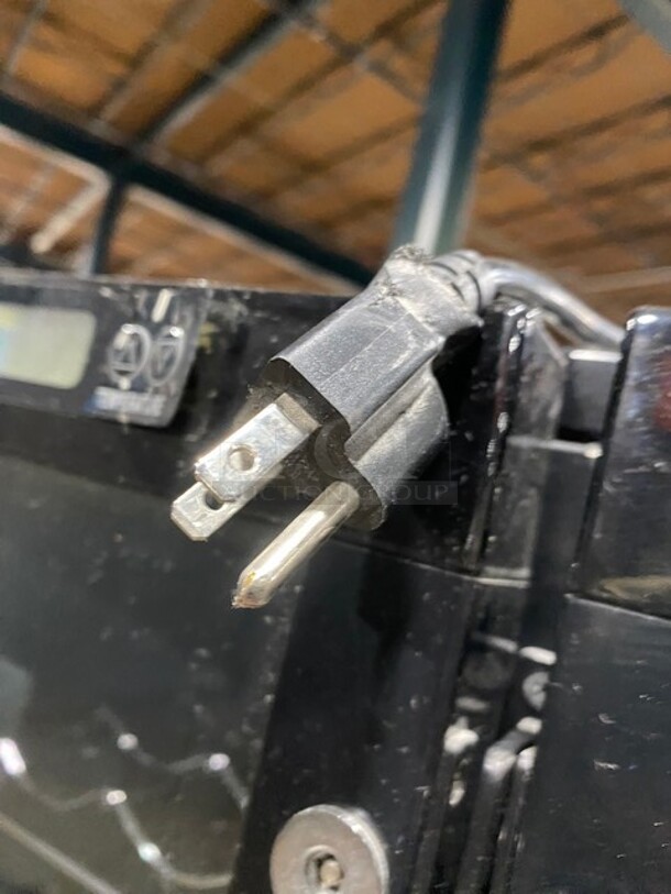 NICE! Franklin Chef Commercial Double Glass Door Dual Temp Refrigerated Wine Cellar! With 100 Bottle Capacity! 115V 1 Phase! Model: FWC100 SN: 0507000085! Working When Removed! - Image 8 of 8