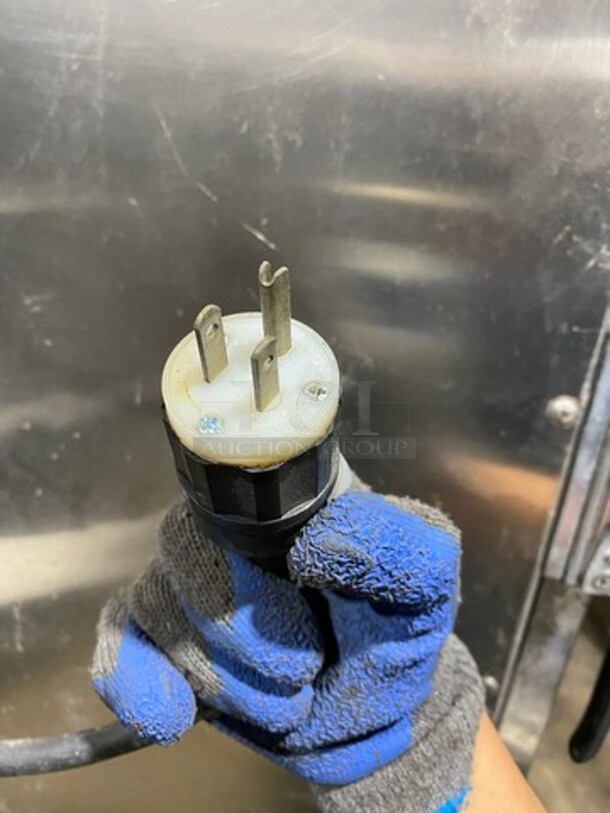 Alto Shaam Commercial Mobile Heated Holding Cabinet! All Stainless Steel! On Casters! Model: 1000UPS SN: 944630899 - Image 9 of 9