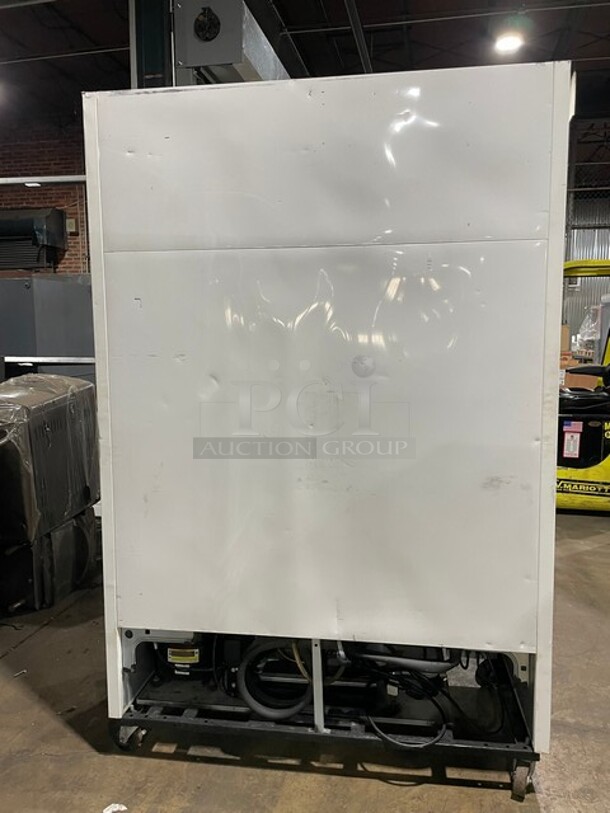 True Commercial Double Glass Door Reach In Freezer Merchandiser! With Poly Coated Racks! On Casters! 115/208V 1 Phase! Model: GDM-49F SN: 7405664! - Image 4 of 7