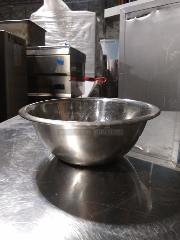 CHOICE 7 Inch Stainless Steel Mixing  Bowl - Image 2 of 3