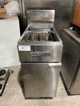 American Range Commercial Natural Gas Powered Floor Style Deep Fat Fryer! With Backsplash! All Stainless Steel! With 2 Frying Baskets! On Legs!