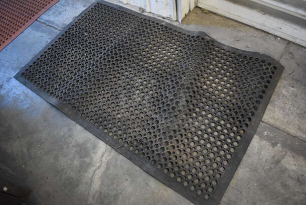 Black Anti Fatigue Floor Mat. 36x60 - Image 2 of 3