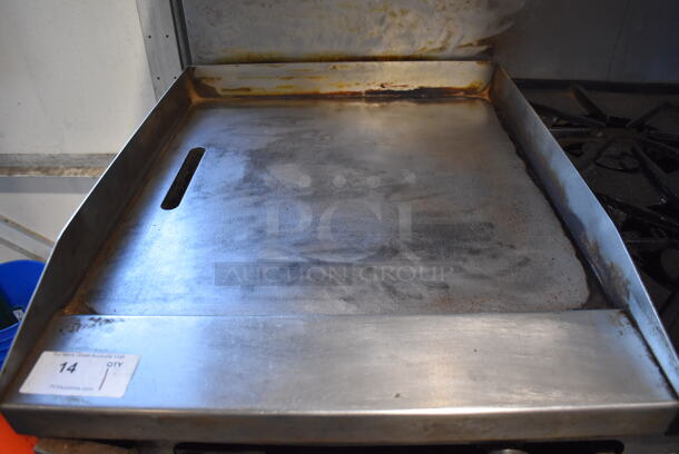 Southbend Select Stainless Steel Commercial Natural Gas Powered 6 Burner Range w/ Flat Top Griddle, Convection Oven, Oven, Over Shelf and Back Splash on Commercial Castesr. 61x35x60 - Image 3 of 9