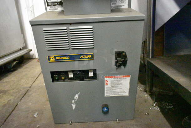 Square D Altivar A07 ATV56U90N4 AC Drive. 460 Volts, 3 Phase.  - Image 4 of 10