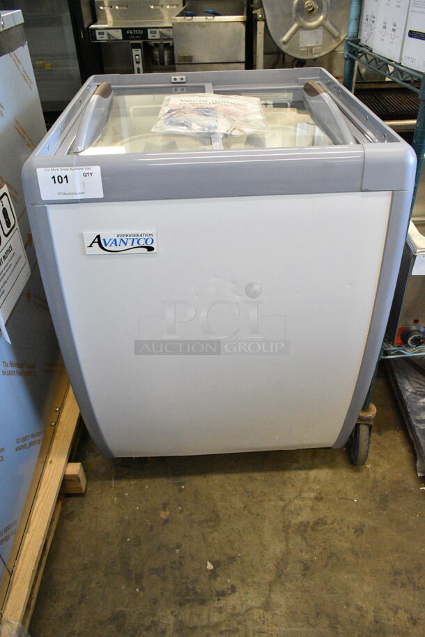 BRAND NEW SCRATCH AND DENT! Avantco 360ADC4N Commercial 26" Ice Cream Dipping Cabinet on Commercial Casters. 115 Volts, 1 Phase. Tested and Working! - Image 1 of 9