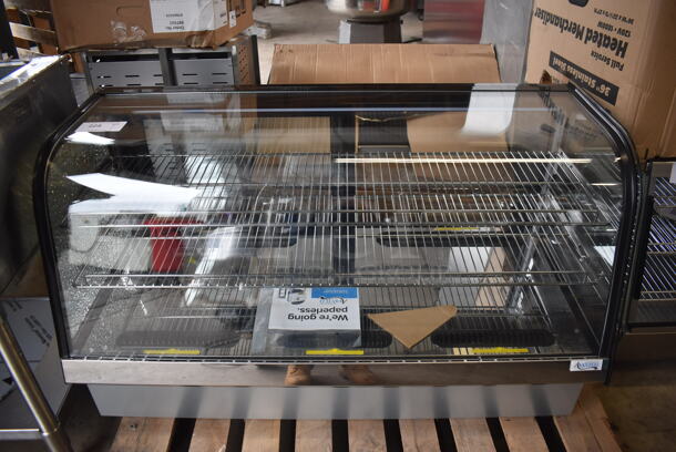 BRAND NEW SCRATCH AND DENT! Avantco 360BCDI48B Metal Commercial Countertop Black Curved Refrigerated Drop-In Countertop Bakery Display Case Merchandiser. See Picture For Damage To Left Glass Pane. 110-120 Volts, 1 Phase. 48x23x32. Tested and Working!
