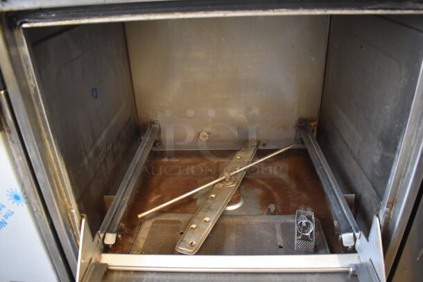 Hobart LXi Series ENERGY STAR Stainless Steel Commercial Undercounter Dishwasher. 208-240 Volts, 1 Phase. 24x26x40 - Image 5 of 7