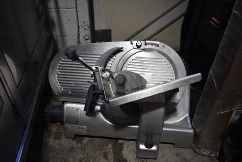 Hobart 2812 Stainless Steel Commercial Countertop Meat Slicer. 115 Volts, 1 Phase. Tested and Working! 