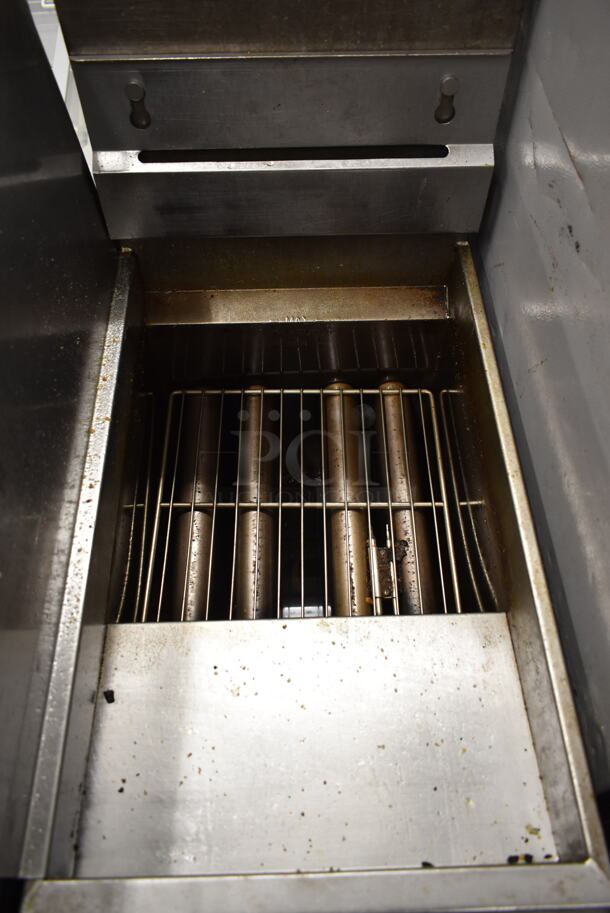 2015 Pitco Frialator 45C Stainless Steel Commercial Floor Style Natural Gas Powered Deep Fat Fryer w/ 2 Metal Fry Baskets and Left Side Splash Guard on Commercial Casters.  122,000 BTU. - Image 3 of 7
