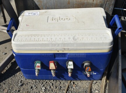 Igloo White and Blue Poly Jockey Box w/ 4 Heads. 