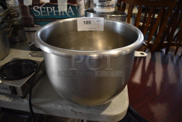 Hobart A-200-12 Stainless Steel 20 Quart Mixing Bowl. 14x12x10