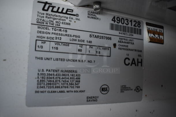 True TG1R-1S Stainless Steel Commercial Single Door Reach In Cooler w/ Poly Coated Racks on Commercial Casters. 115 Volts, 1 Phase. 29x35x83. Tested and Working! - Image 3 of 4