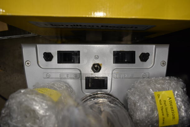 LIKE NEW! Hamilton Beach HMD400 Metal Commercial Countertop 3 Head Drink Mixer w/ 3 Mixing Cups. 120 Volts, 1 Phase. Tested and Working! - Image 5 of 7