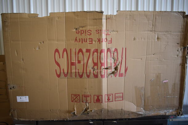 BRAND NEW SCRATCH AND DENT! Avantco 178UBB2GHCS Stainless Steel Commercial 2 Door Back Bar Cooler Merchandiser. Missing Outer Glass Pane on Right Hand Door. 115 Volts, 1 Phase. 59x28x37. Tested and Working! - Image 3 of 10