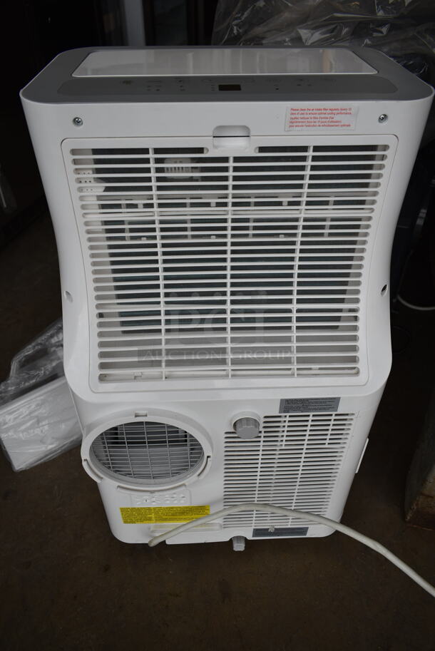 BRAND NEW SCRATCH AND DENT! Danby DPA120BCCWDB 12,000 BTU Portable Air Conditioner. 115 Volts, 1 Phase. Tested and Working! - Image 4 of 5