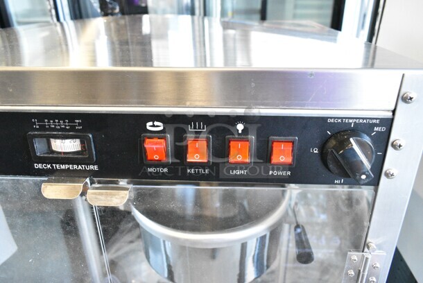 BRAND NEW SCRATCH AND DENT! 2024 Benchmark USA 11147 Silver Screen 14 oz. Stainless Steel Popcorn Machine. 120 Volts, 1 Phase. Tested and Working! - Image 4 of 9