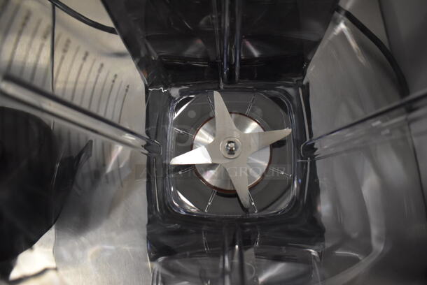 BRAND NEW! 2022 Vitamix VM0141A 5205 XL 4.2 hp Variable Speed Blender with 1.5 Gallon Container. 120 Volts, 1 Phase. 8x19x21. Tested and Working! - Image 5 of 9