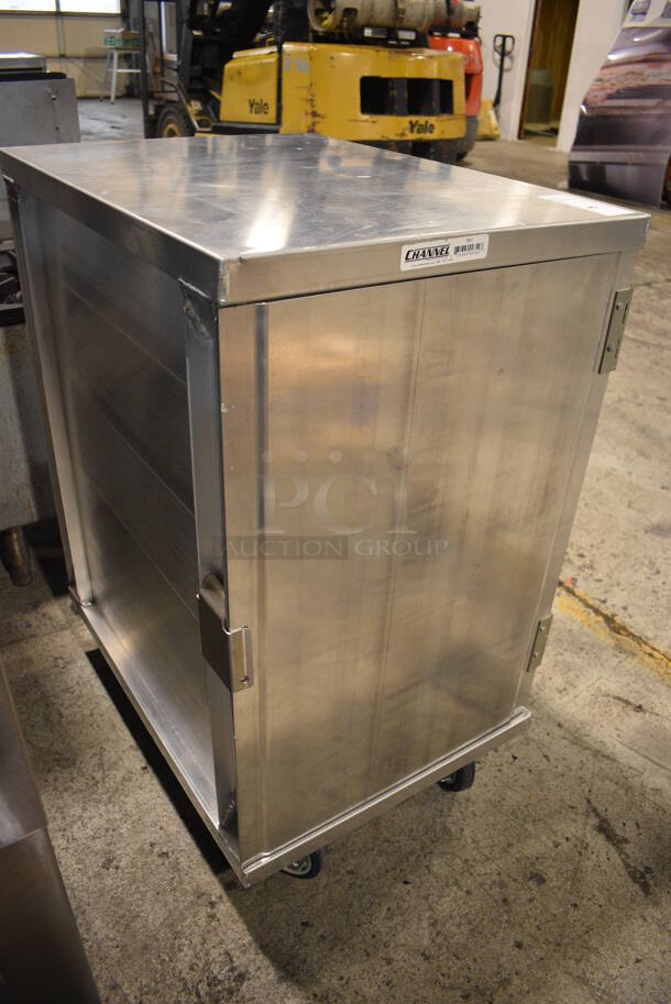 Channel Metal Commercial Enclosed Pan Transport Rack on Commercial Casters. 20.5x27.5x36.5 - Image 2 of 5
