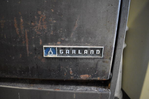 Garland Metal Commercial Propane Gas Powered 4 Burner Range w/ Oven. 30x33x40.5 - Image 6 of 6