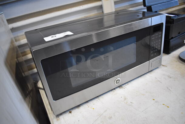 General Electric PEM31SF1SS Countertop Microwave Oven. 120 Volts, 1 Phase. 24x12x12 - Image 3 of 6