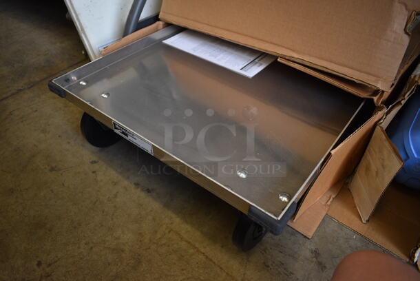BRAND NEW IN BOX! Metro Metal Cart on Commercial Casters. 21.5x21.5x7.5 - Image 2 of 3