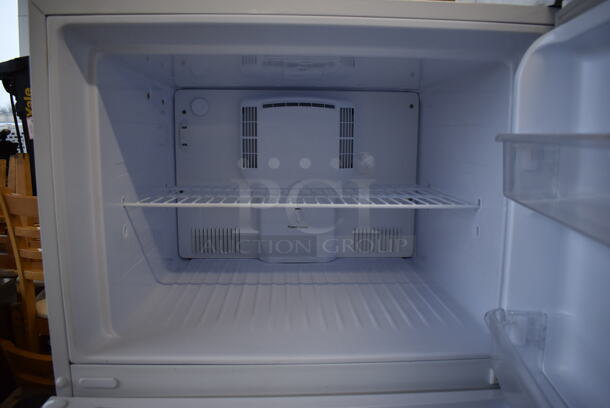 Criterion CTMR182WD1W Metal Cooler Freezer Combo Unit. 115 Volts, 1 Phase. 30x29x66.5. Tested and Working! - Image 4 of 8