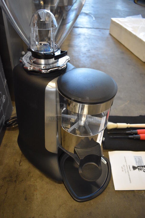 BRAND NEW IN BOX! Cecilware HC-600 Venezia II Metal Commercial Countertop Espresso Grinder. 110 Volts, 1 Phase. 9x13x24. Tested and Working! - Image 7 of 11