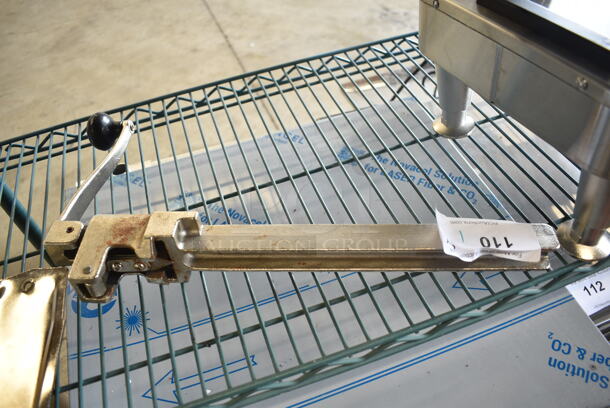 Metal Commercial Can Opener w/ Mount - Image 4 of 5