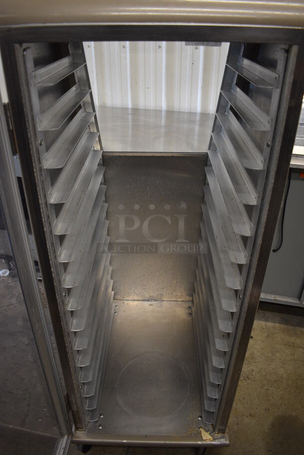 Lockwood Metal Commercial Enclosed Pan Transport Rack on Commercial Casters. 22.5x29.5x56.5 - Image 3 of 5