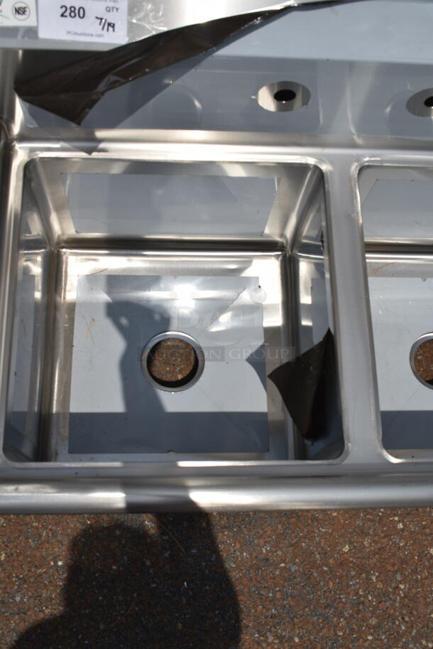 BRAND NEW SCRATCH AND DENT! Regency 600S21717 41" 16-Gauge Stainless Steel Two Compartment Commercial Sink with Galvanized Steel Legs and without Drainboards - 17" x 17" x 12" Bowls. No Legs.  - Image 5 of 6
