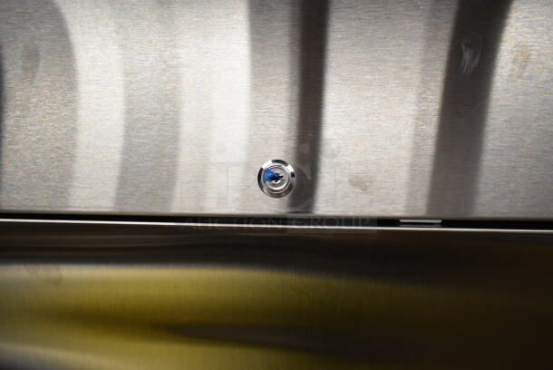 BRAND NEW SCRATCH AND DENT! 2023 Avantco 178Z1FHC Stainless Steel Commercial Single Door Reach In Freezer on Commercial Casters. Unit Is Locked. 115 Volts, 1 Phase. Tested and Working! - Image 3 of 9