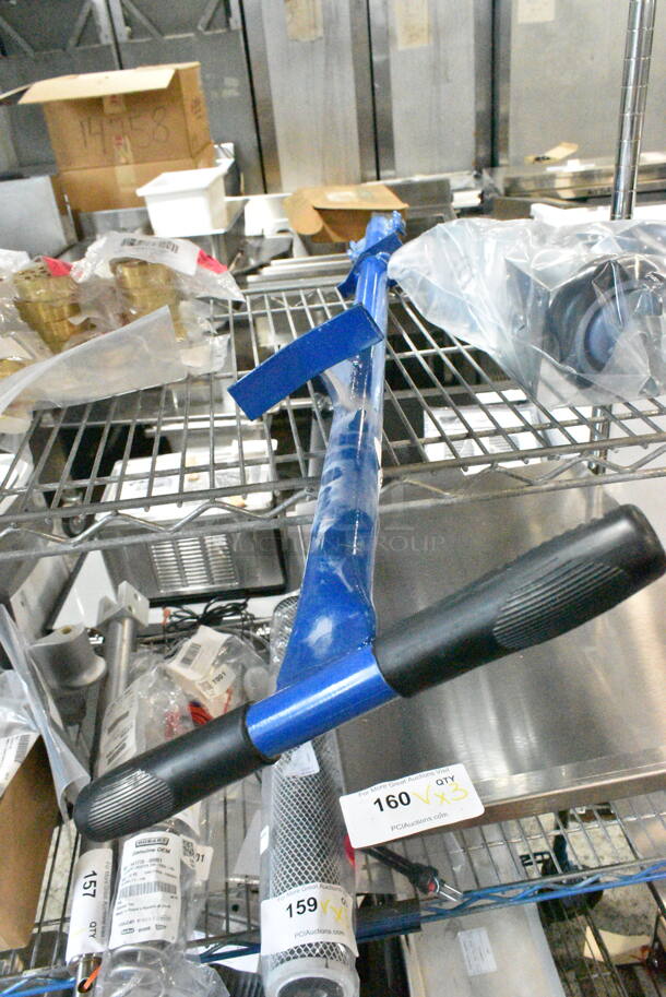 2 BRAND NEW SCRATCH AND DENT! Items Including HP0042189300 Vulcan 00-421893-000G1 Plate Mount Caster - 4/Set and Blue Handles. 2 Times Your Bid!  - Image 6 of 7