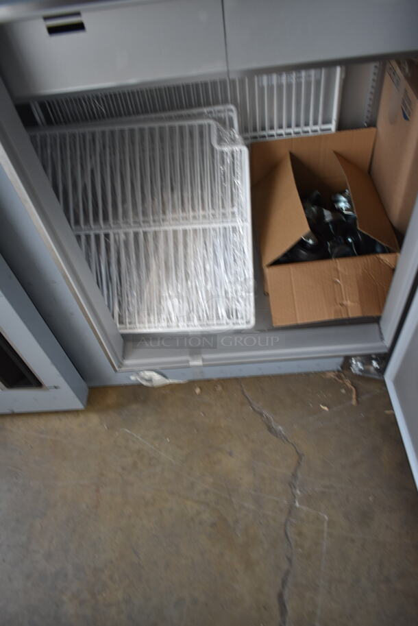 BRAND NEW SCRATCH AND DENT! 2023 Traulsen Centerline CLPT-72630-SD-MT Stainless Steel Sandwich Salad Prep Table Bain Marie Mega Top w/ Poly Drop In Bins. 115 Volts, 1 Phase. Tested and Working! - Image 9 of 12